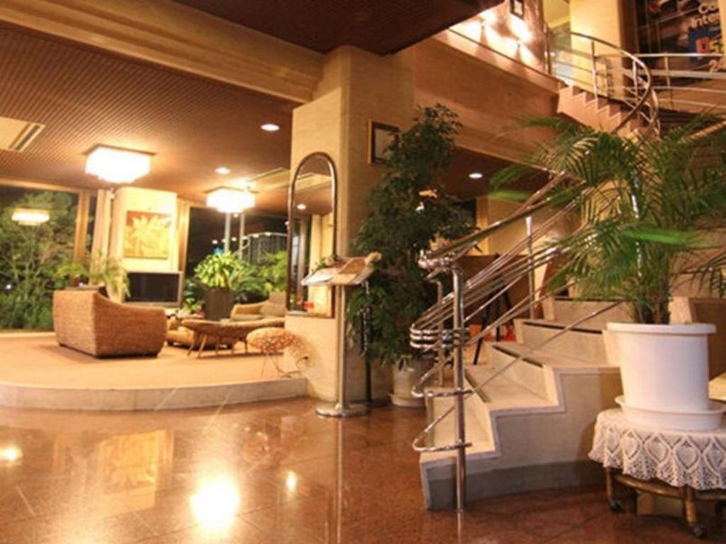 Miyakonojo Sun Plaza Hotel Экстерьер фото